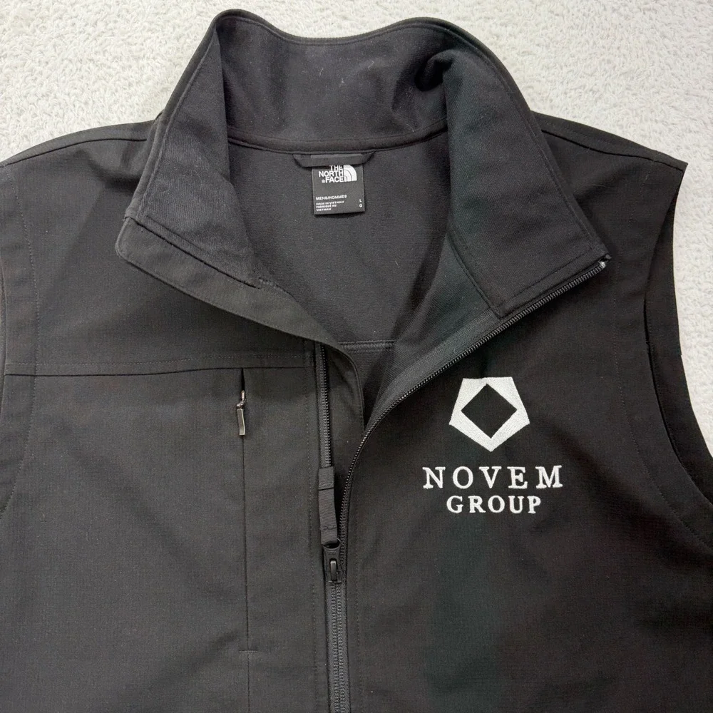 The North Face Mens Black Softshell Full Zip Vest Novem‎ Group Logo Large